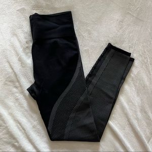 Fabletics Black Seamless Turbo Legging